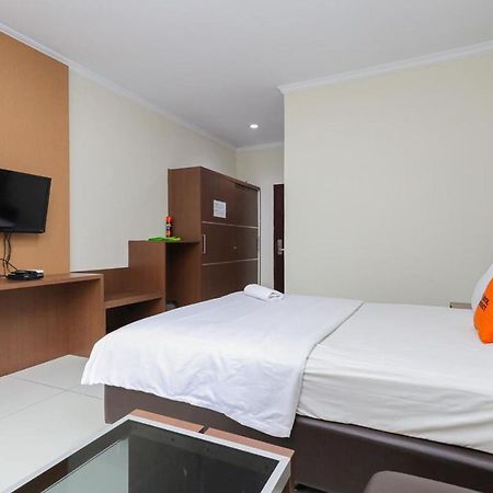 Koolkost Syariah At Taman Simprug Cikarang Hotell Bekasi Exteriör bild
