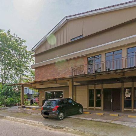 Koolkost Syariah At Taman Simprug Cikarang Hotell Bekasi Exteriör bild