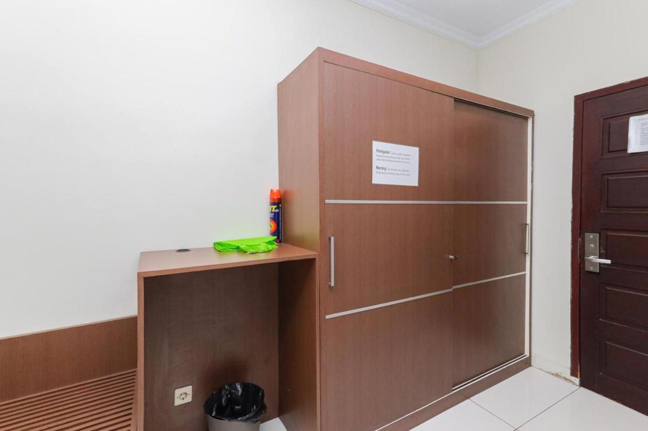 Koolkost Syariah At Taman Simprug Cikarang Hotell Bekasi Exteriör bild